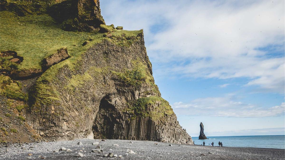 运动服装品牌每年推出大量新款,鼓励消费者抛弃旧衣,被批助长快时尚污染。 运动服装品牌每年推出大量新款,鼓励消费者抛弃旧衣,被批助长快时尚污染。